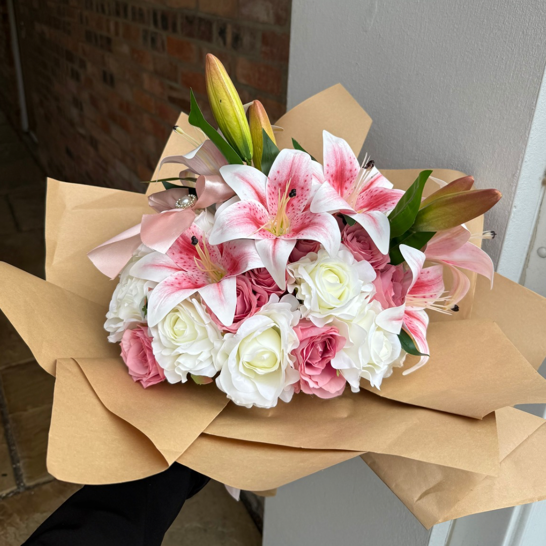 NEW! Forever Lily & Rose Bouquet