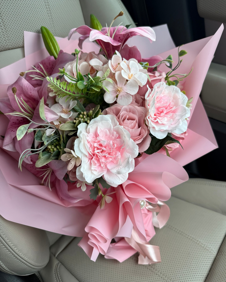 Forever Rose & Lilly Bouquet