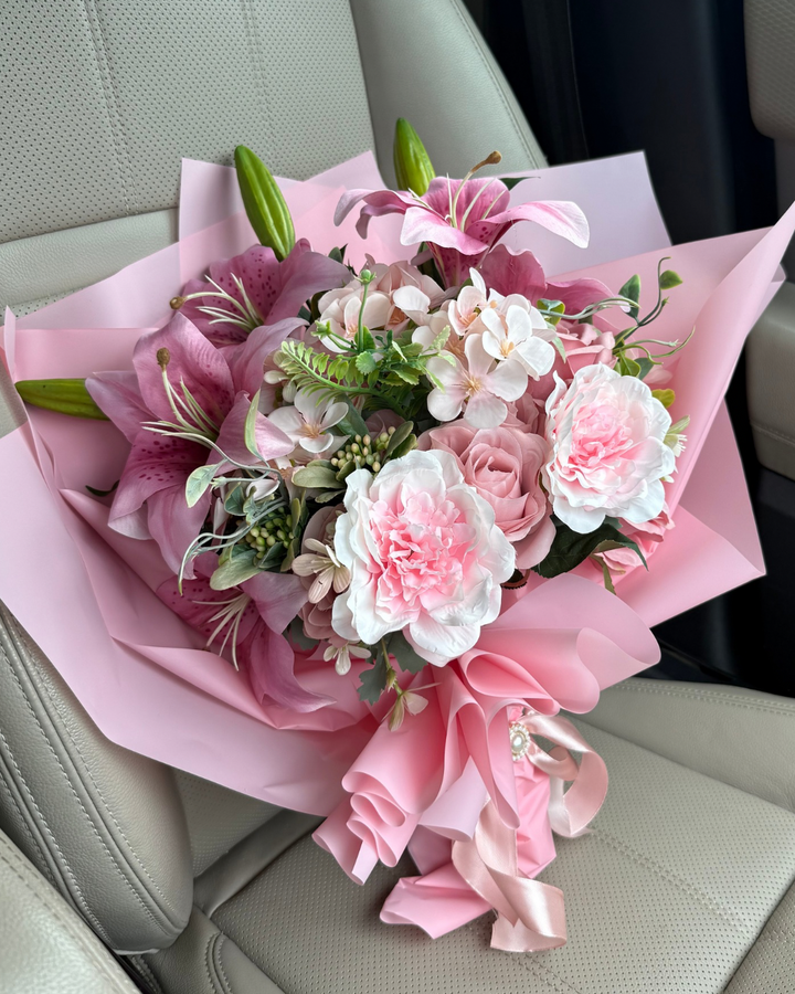 Forever Rose & Lilly Bouquet