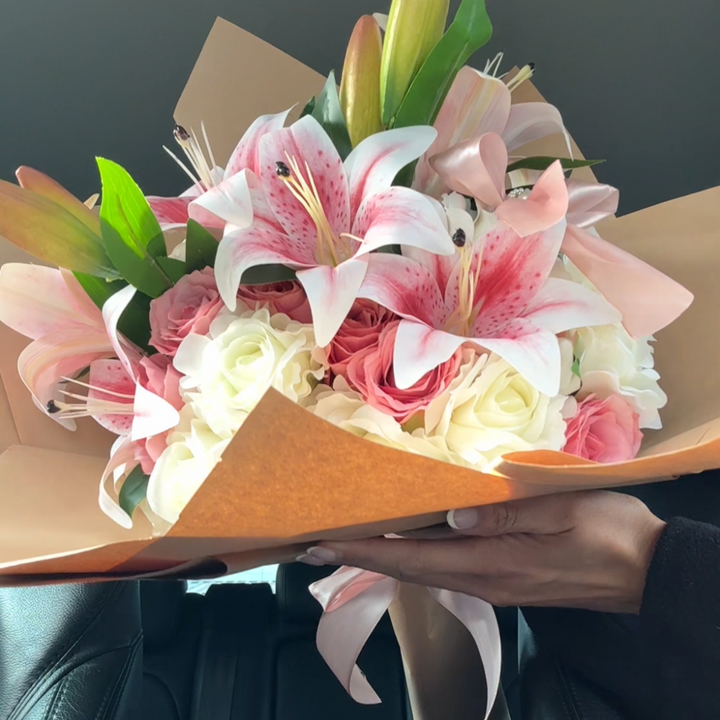 NEW! Forever Lily & Rose Bouquet