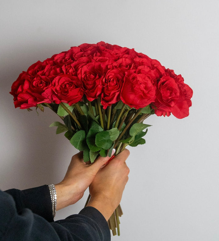 24 Red Forever Roses Black